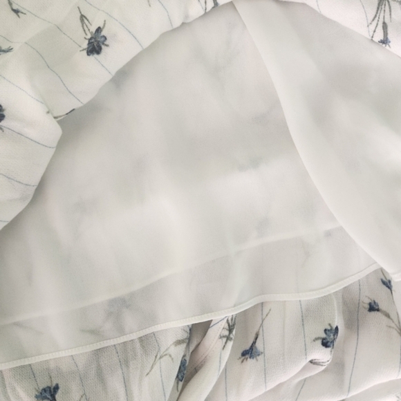 EUC Joie Floral White Ruffled Women's Dress, Size 6 - Picture 10 of 11